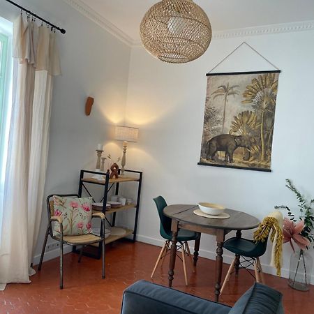 L'Ecrin De Mona Au Coeur De Lourmarin Apartment Екстериор снимка