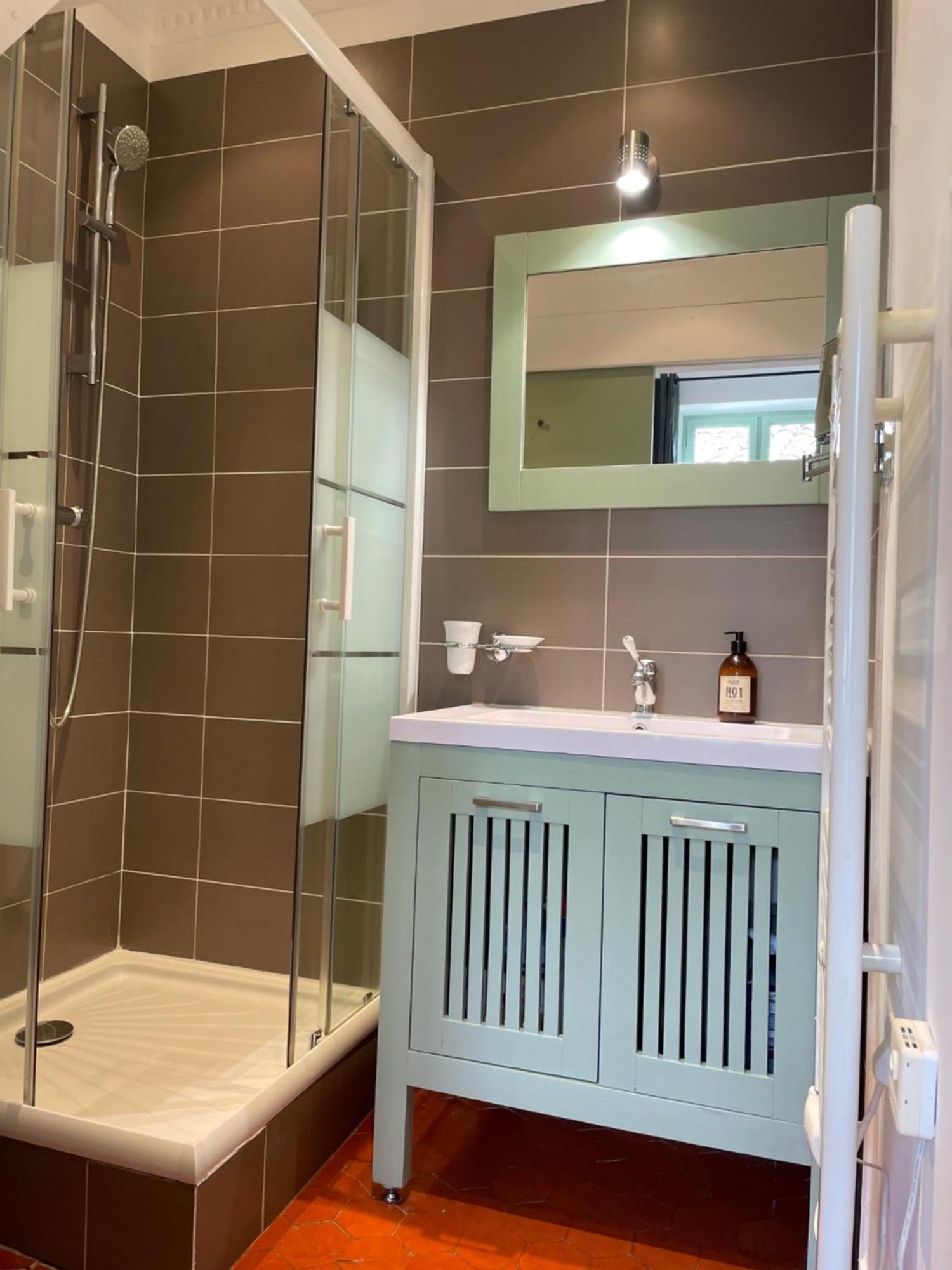 L'Ecrin De Mona Au Coeur De Lourmarin Apartment Екстериор снимка