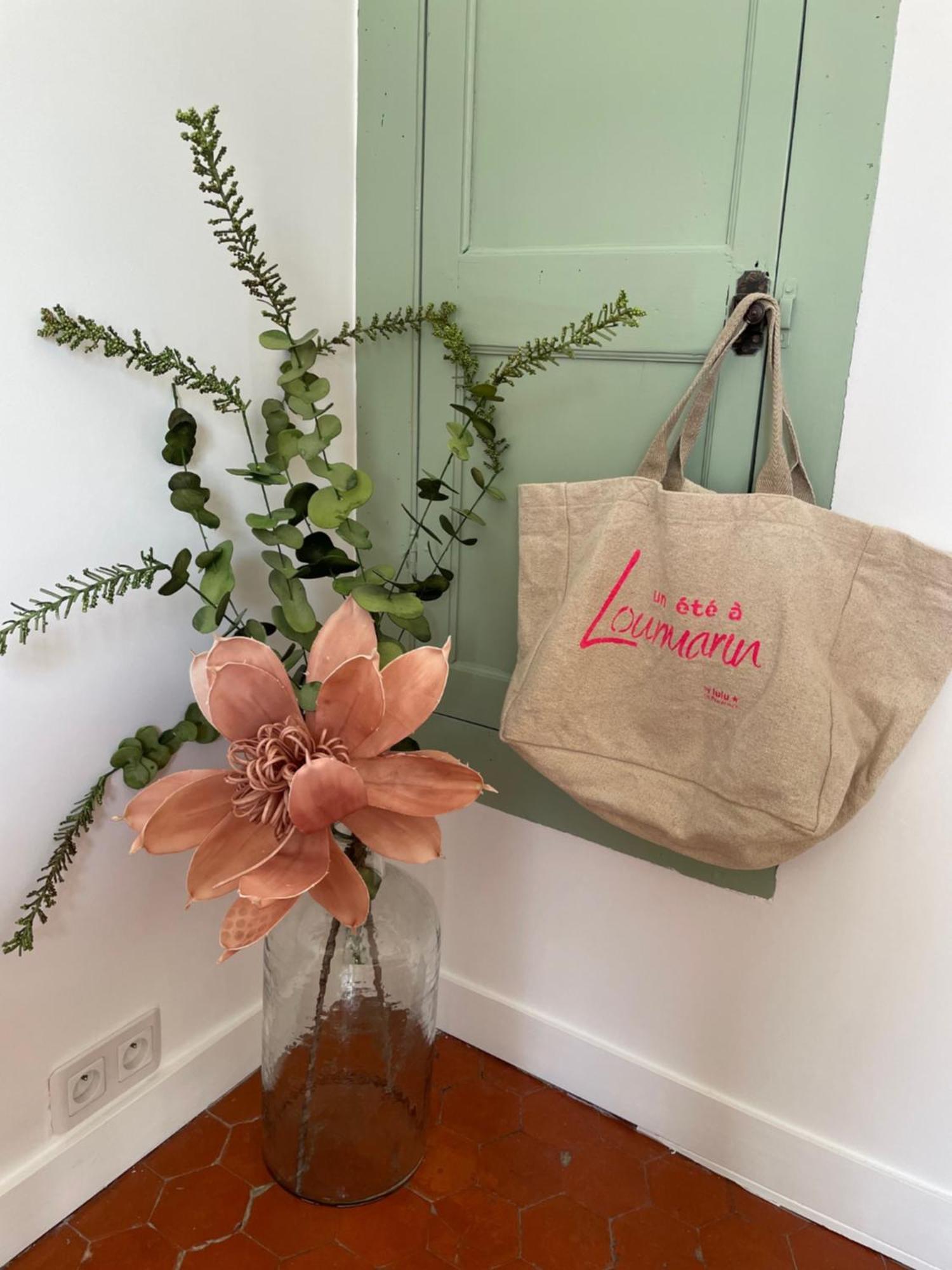 L'Ecrin De Mona Au Coeur De Lourmarin Apartment Екстериор снимка